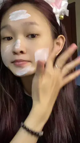 SJM mitdocial suncream ⛅️✨ 1 tube 4$.-💗 #VoiceEffects #foryou #foryourpage #fypシ #fyp #support #chiishopskincare #sjmsuncream 