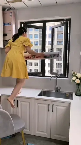 Rèm cuộn kéo lắp âm cho cửa sổ, không cần khoan tường. 👉 Sản phẩm hiện chưa có sẵn trên TikTok Shop, vui lòng xem giá và đặt mua qua website trong hồ sơ của shop