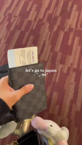 i love japan 😘 #fyp #aesthetic #Vlog #travel #travelwithme #vacation #japan #japanvlog #airplane #airplanevlog #koreanair #travelvlog #tokyo 