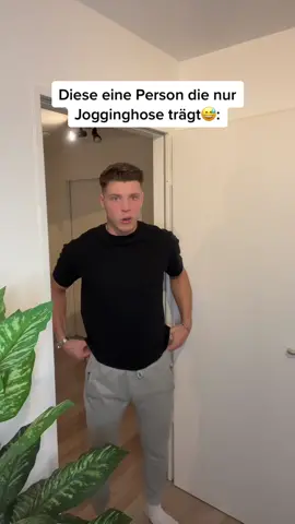 Jeder kennt so jemanden✨ #jogginghose #grauejogginghose #jungs #mankennts #chillig #leggins #dasisses