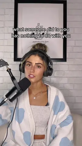 🐘🤍 #podcast #MentalHealth #selfworth #acceptance   
