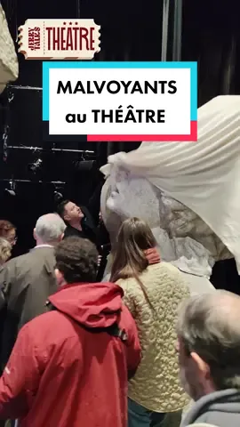 Un moment tellement important 😃🍿#theatre #malvoyant #domjuan #davidbobee #theatredunord #lavillette #decor #moliere 