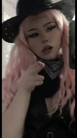 Yeeehaw 🤠 IG: babi.g0r3  #fyp #kawaii #egirl #foryou #alttiktok #alttok #pinkhair #foryou 
