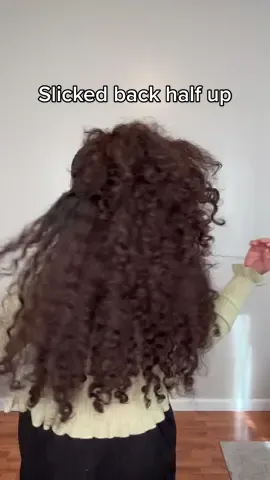 Slicked back half up on curly hair 💝 #curlyhairtutorial #curlyhairstyle #hairstyle #curlyhaircheck 