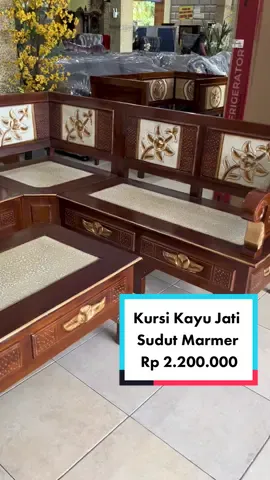 Kursi Kayu Jati Sudut Marmer Rp 2.200.000 Untuk bertanya bisa langsung Hubungi CP  📲Phone/Whatsapp Admin 1 : 082227777891 Admin 2 : 081235688448 🏠Melayani bayar dirumah / Transfer 🚚Hanya Melayani pengiriman wilayah Jawa Timur  #mebelmalang #mebelsurabaya #mebelblitar #mebelkepanjen #mebeldampit #kursimalang #kursikayumalang #kursikayuminimalis #kursikayumurah #kursikayumurahmalang #kursikayumalang