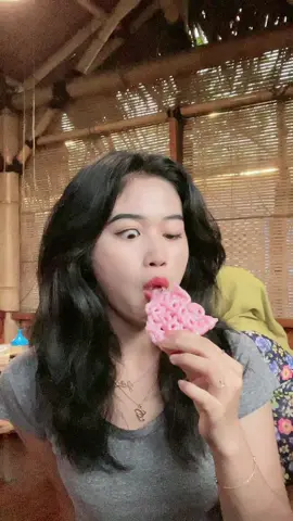 rmon maaf jam segini enak makan kerupuk