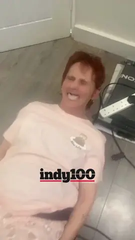 This is the hilarious moment a woman's dentures fell out when using a vibrating exercise machine.