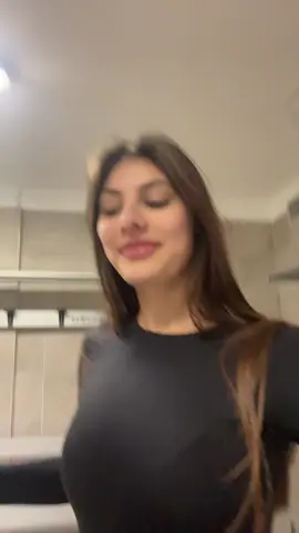 la denisa non mi lascia in pace 