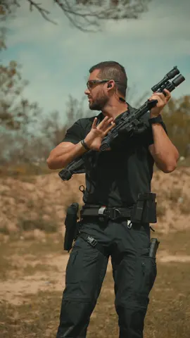 •CONDUCTED ON A SAFE RANGE WITH INSTRUCTORS• -KINESTHETIC RESPONSE- Giving a visual, audible, and physical response to a type 2 (double feed) in our previous class after covering the breakdown of what induces the malfunction and a way to clear it . . . @sampsonnj @christopherkiser_ . . . . . . . . . . . . . . . . #training #texas #rifle #tactical #airsoft #rifle2 #ar15 #556 #weekend #vibes #teamwork #knuckledraggersociety #leo 