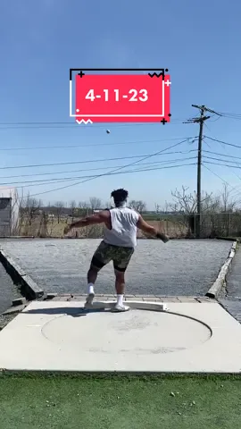 Athlete Day 🐇 #BOUTDAT #shotput #discus #thrower #spin #glide #70Feet #throwertok #trackandfield #athlete #viral #training #strengthandconditioning #txst #usatf 