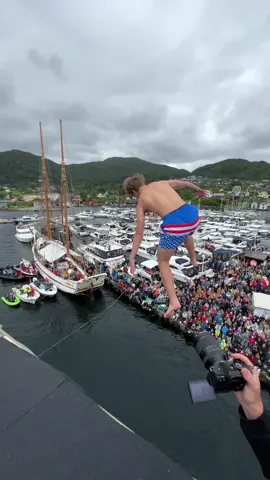 They have no fear #BVIRAL  #diving  #intense  #extreme