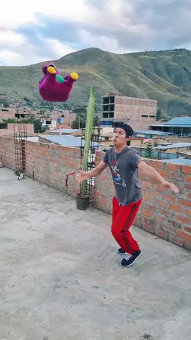Ya mucho que no le haciamos bullying a Barney #koreanbros #bullying #Barney #humor 