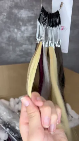 Unbox our Hair Extentions Kit with me 🥰👩‍🦳 this kit is perfect #hairextensions #unboxing #unboxinghaul #beautystudent #hairapprentice 
