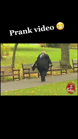 prank video 😁😁😁 #comdey #prank #viral #funny #foryou #tiktok #tiktoknepal #romirajmagar5 