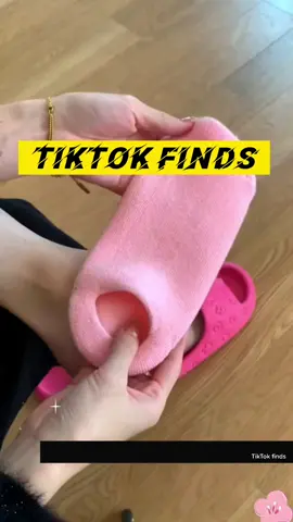 Gel moisturizing socks#tiktok #usa #fyp #foryou #fypシ #homehacks #LifeHack #KitchenHacks #tiktokmademebuyit #goodthing #goodlife #personalcare 