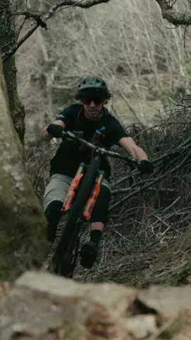 More MTB clothes! Check out our latest TOTEM & SKRUBB collection now! 🔥 Our new riding gear is made for the performance minded riders. Top of its class. They kick-ass!  #uswe #mtb #enduro #uswefamily