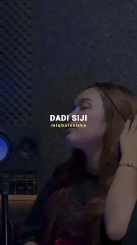 𝘽𝙚𝙗𝙖𝙧𝙚𝙣𝙜𝙖𝙣 𝙠𝙖𝙧𝙤 𝙠𝙤𝙬𝙚 𝙙𝙖𝙙𝙞 𝙨𝙞𝙟𝙞 𝙤𝙟𝙤 𝙣𝙜𝙖𝙨𝙞 𝙣𝙜𝙚𝙡𝙖𝙧𝙖𝙣𝙞 𝙩𝙚𝙠𝙖𝙣𝙞𝙣𝙜 𝙥𝙖𝙩𝙞 😇 #dadisiji #miqbal_ga #siskaamanda #akustikcover #jowopride 