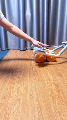 The AB roller make me stronger #abroller #sports #tiktokmademebuyit #coolgadget #Fitness 