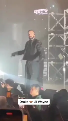 Drake surprises fans in Toronto as Lil Wayne’s opening act!  #drake #lilwayne #hyfr #toronto #okp