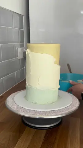 Beautiful sage green baby shower cake 💚  #baker #cake #buttercream #buttercreamcake #babyshower #babyshowercake #sagegreen #lovecake #fyp #foryou 