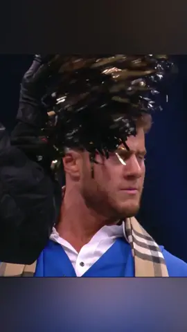 The only cure for #Sting’s fever is more pom poms! #aew #aewdynamite #allelitewrestling #mjf #aewworldchampion #aewworldchampionship #darbyallin 