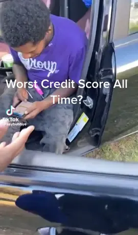 “I wouldn’t front you a gram” is crazy😭😭 #viralvideo #creditscore #fyp #fypシ 