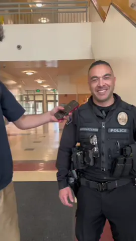 Nah this officer a G 👮‍♂️🔥🔥 #cops #fypシ #fyp #foryou #foryoupage #xyzbca #school #interview 