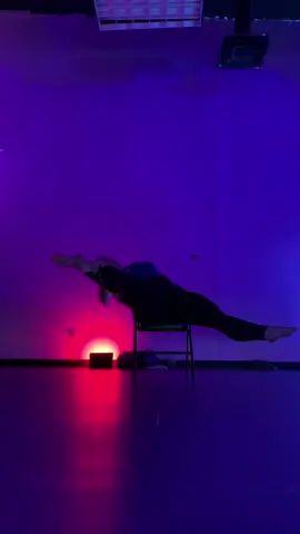 Loved this chair chireo from Kaitlyn this week! With a lil freestyle on the end! #chairdance #poletiktok #poledance #chairchoreo #plussize 