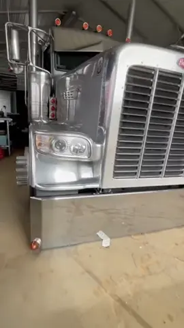 That thang lowwwwww! 🔥🔥🚛 #Trucking #Trucker #Truckdriver #CDL 