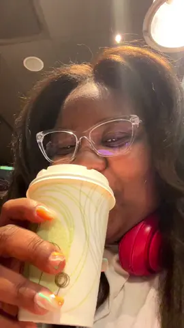 travelin tastes good🤭 #WWPartner Tap the Link in my bio to join WW’s program and use my special promo code SHAELOVVE for $10 off your membership! *With select plan purch. Restr. apply. Offer ends 04/30.