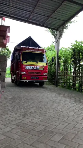 Ndak nguli jabodetabek ndak goreng ndok😂#cctv_truck_indonesia #cantermania #telurbalap 