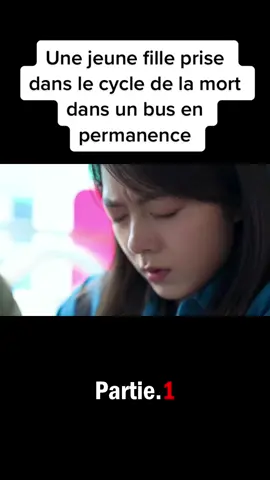 Une jeune fille prise dans le cycle de la mort dans un bus en permanence #tiktokshortfilm #filmàregarder #filmsérie #vidéo #storytelling #sérieàregarder 
