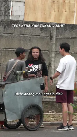 sisi kebaikan @Aidan Mirza walaupun gondrong tapi ……