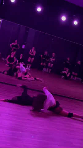 Vibes from our last workshop 💗 We’re gonna be teaching this one in Madrid in two weeks, can’t waitt 🤯😍 