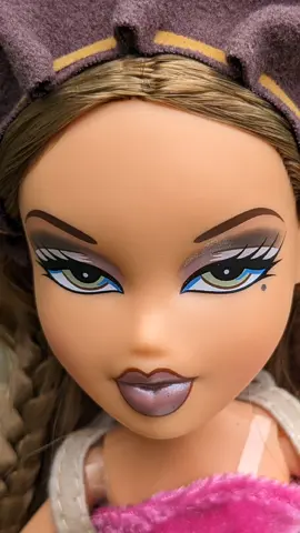 thấy cũng dăm nên cũng đú mua 😍 #bratz #dolls #dollsfashion #randolphpham #bratz20thanniversary #jasmin #bratz20thanniversaryyasmin 
