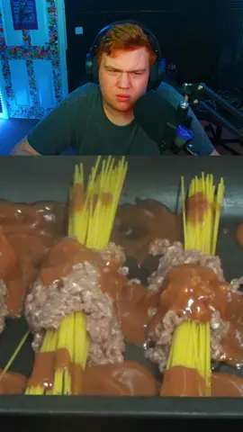 Reacting to A Different Spaghetti Bolognese | Kay's Cooking #reaction #reactions #foodreaction #foodreactions #foodreactionvideo #reactionboi #reactionvideo