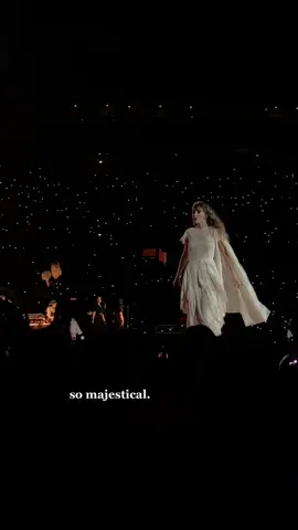 im so obsessed with her personality🙌🏼 #fyp #erastour #tampanight2 #taylorswifterastour #taylorswift 