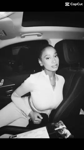 Follow me on insta: maryyyxlo 🩷#fyp #viralllllllll #girlssupportgirls #fashion #model #blackbarbie #capcutedits 