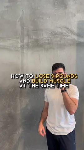 Can you pass the push-up test? Comment below ⬇️ #fitnesstransformation #fitnessmotivation #fitnessjourney #beforeandafter #fatloss #fatlossjourney #weightloss #onlinefitness #onlinefitnesscoach #pushup #rotatorcuff #rotatorcuffrehab #fyp 