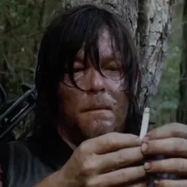 im daryl...#twdedits #twdsadmoments #literalmenteeu #nãoflopatiktok #thewalkingdead__edit__ #daryldixon #bcdu #fyp @sekken trash_edits @Raff @🥷𝓛𝓸𝓾𝓷𝓪🥷 @bruxxz @leozixswwn @euallann @Zen._.Cc @𝗙 𝗔 𝗖 𝗧 𝗦 @naty 