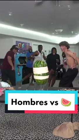 hombres siendo hombres 🗿#parati #foryou #fyp #foryoupage #xyzbca #fypシ #viral #streamer #youtuber #twitch #youtube #kai #kaicenat #rapper #lilyachty #livestream #humor #gracioso #funny #fail #challenge #reto #watermelon 