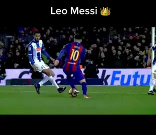 Leo Messi | Dribbling Skillts in Slow Motion #leomessi #messi_king #messifans 