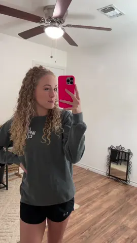 Get ready with me! Have an amazing Sunday!!! #getreadywithme #grwm #sunday #makeup #domymakeupwithme #makeuptutorial #makeuptransformation #MakeupRoutine #morningroutine #groceryshopping #transition #transformation #sundayreset #sundayvibes #getreadywithmemakeup #haveagoodday #happy #positivity #wife #linewife 