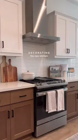 the heart of our home is coming along 🥹✨ | #decoratethekitchen #kitchendecor #newhome #decoratewithme #organicmoderndecor 