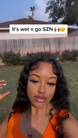 24in Glueless 4x4 Transparent Lace Closure wig for only $180 🤩🛍️ LINK IN BIO  #transparentlacewigs #easyapplication #wiginfluencer #hdlacewigs #frontals #naturalwave #rawhair #extensions  👸🏽 @thelovelyqueenslays 