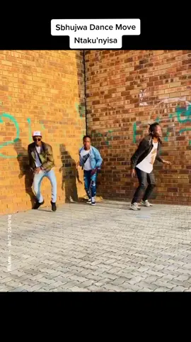 Sbhujwa Dance Moves (Ntaku'Nyisa) ... Love Of Sbhujwa Dance Remains Stronger.. We love Sbhujwa Dance ❤️💯 #Sbhujwadance #Sbhujwa #loveofdance #Bhujwa #sbujwadance #Sbujwa #viral #trending #fyp #ItshuPrinceUnlocked 