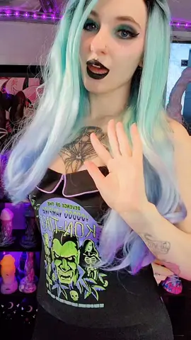 🖤 Tw!ttr: remainz0ftheday 🖤 #baddragongirl #baddragon #fantasytoys #satanist #gothicmodel #altgirl #remains0ftheday  ! Fake Body ! Not A Minor ! Its a Candle ! Fake Prop !