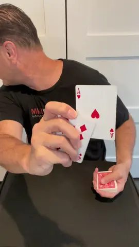#cardtrick #magictutorial #learnmagic