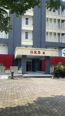 Kampus UMM ditinggal mudik Lebaran 2023/1444 H. #ummcampus #campusumm #mahasiswaumm #jasmerahkampusputih #dosenumm #mahasiswajatim #malangkuliner #makobu #malangtraveller #lebaran2023 #idulfitri2023 #mudiklebaran #gkb1umm #gkb4umm #gkb2umm  sumber video IG: muhammadnabil_al