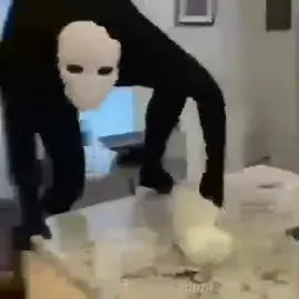 Water_bottle_flip_challenge_and_faceless__mr.bean_theme #comedia #meme #disfraz #mr.bean #terrorifico